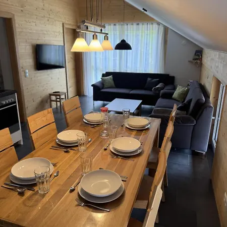 Zamangspitzhuette Myrelaxs Alpenrose