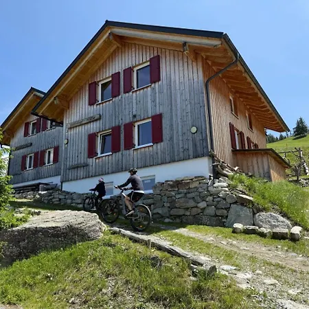 Zamangspitzhuette Myrelaxs Alpenrose *